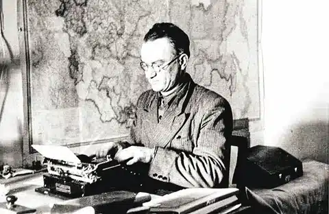 троепольский в творческом процессе